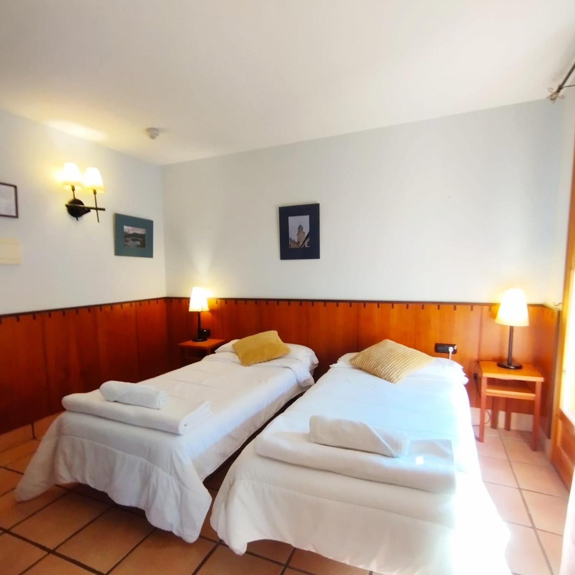 Hostal Tastavins Penarroya De Tastavins Exterior photo
