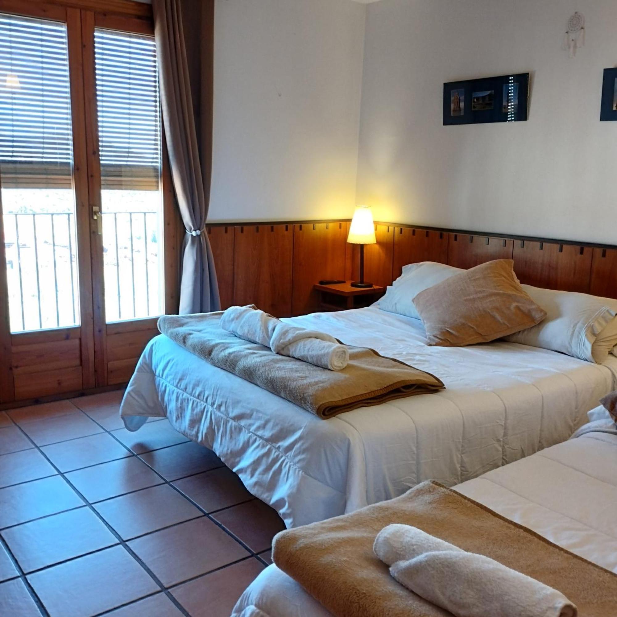 Hostal Tastavins Penarroya De Tastavins Exterior photo