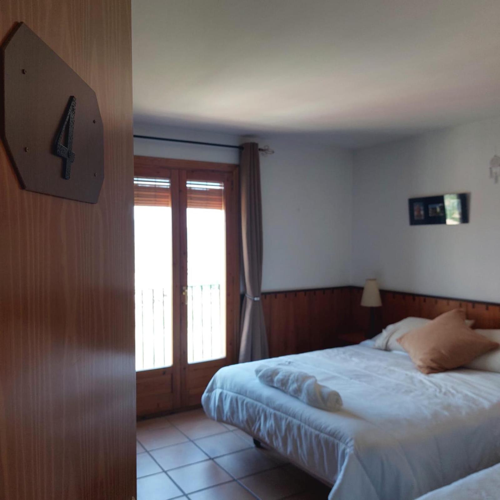 Hostal Tastavins Penarroya De Tastavins Exterior photo